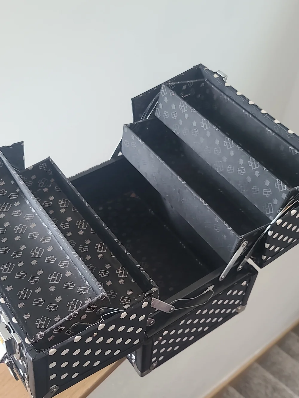 Caboodles 4 Tray Train Case Black and White Polka Dot Makeup Case